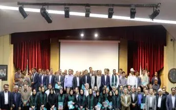 آیین تحلیف و‌ ادای سوگند ۱۲۰ کارموز مرکز کارشناسان رسمی دادگستری استان کرمانشاه برگزار شد

