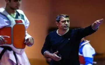 نمی‌توانم نامردی برخی‌ها را فراموش کنم