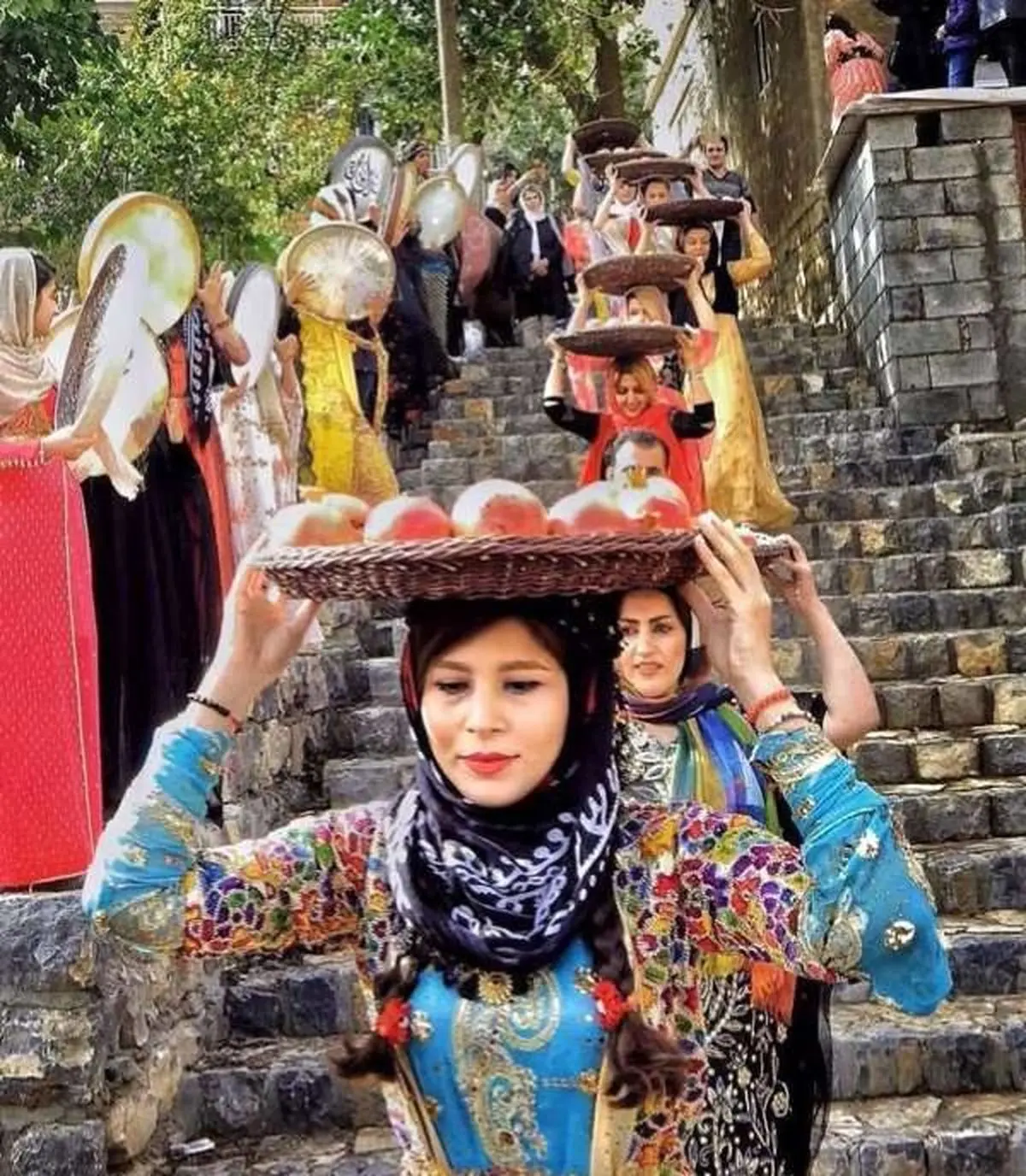 ساتیاری پاوه در آستانه برگزاری جشن انار؛ ۲۹ آبان، روز شکرگزاری سرخ  