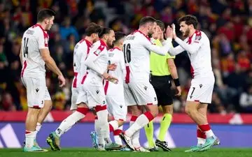 گل مارادونایی ستاره ناپولی به اسپانیا (عکس)