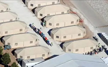 محل نگهداری کودکان مهاجر در تگزاس+فیلم