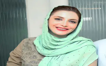 خانم بازیگری که فوتبال دوست دارد