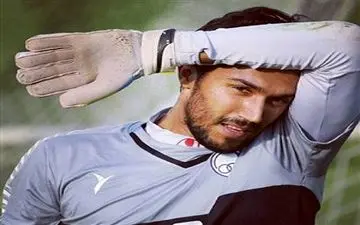  حسینی – استقلال؛ یک گام تا جدایی تلخ 