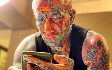 گستاخی بی حد و مرز امیر تتلو / دستور حمله تتلو به سفارت ایران در ترکیه + عکس