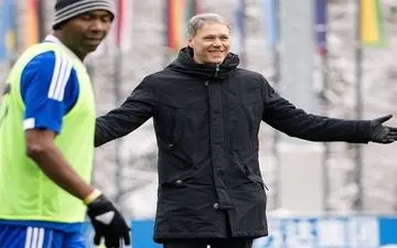 اسطوره فوتبال هلند در راه ایران