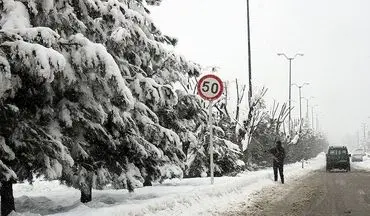  بارش برف و باران در جاده‌های ۱۴ استان