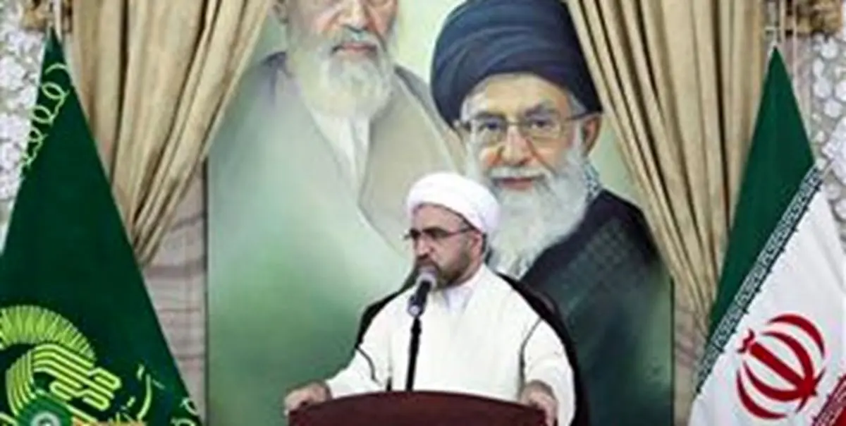 انقلاب و شهدا به ملت ایران عزت و آبرو دادند