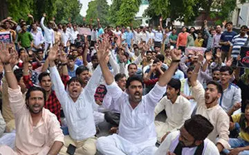 جشن پیروزی انقلاب در هند + فیلم