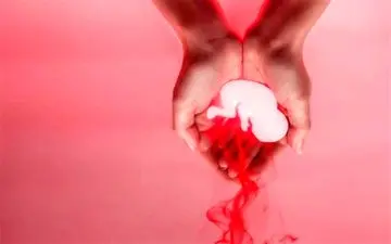 تشویق مادر به "سقط جنین بی‌دلیل" توسط برخی پزشکان به اسم "غربالگری!" 