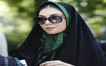 عکسی دیده نشده از آزاده نامداری در کنار خواننده مشهور