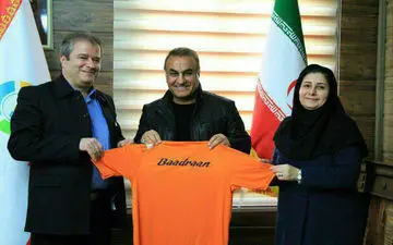 فرهاد کاظمی سرمربی تیم فوتبال بادران شد