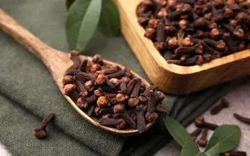 توصیه به مردان: میخک بخورید تا از مشکلات پروستات در امان باشید