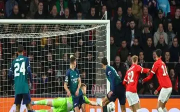 صعود آرسنال و آیندهوون به مرحله حذفی/ خداحافظی تلخ یاران راموس از لیگ قهرمانان
