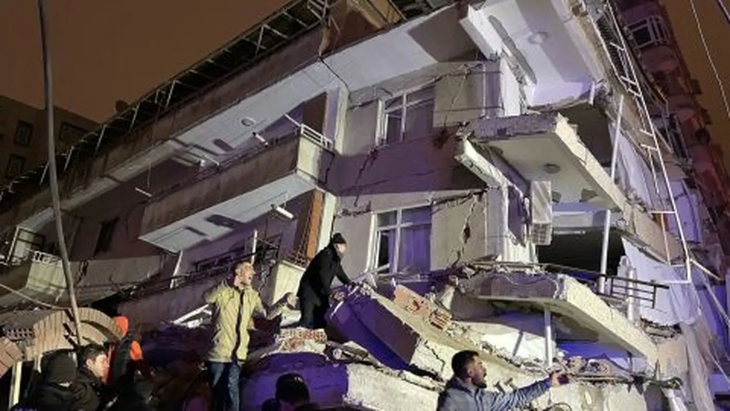 230205202947-03-turkey-earthquake-0205