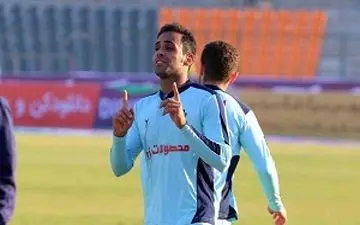 صبر من نسبت به استقلال حدی دارد