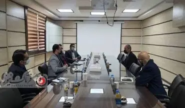 بازدید مشاور اقتصادی وزارت دفاع از مرکز نوآوری آما