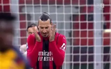 زلاتان گل می‌زند اما نه از روی نقطه پنالتی! (عکس)