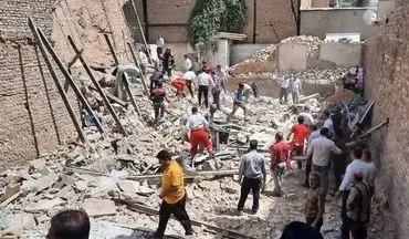 ریزش ساختمانی ۲ طبقه در شرق تهران | یک کارگر فوت کرد
