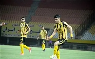 محرومیت ستاره سپاهان از حضور در دربی اصفهان