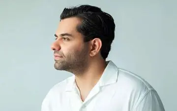 دانلود آهنگ جدید رضا بهرام؛ «مو به مو» با حال‌وهوای عاشقانه