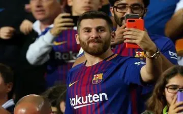 رضا پرستش، مسی ایران در مسکو دستگیر شد + عکس