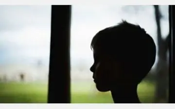 پسر 11 ساله با اسلحه پدرش به سمت خواهر دو ساله اش شلیک کرد