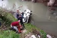 سقوط  تیبا داخل رودخانه در رودسر