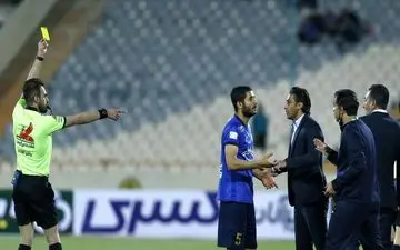 فرهاد مجیدی و داوران علیه یکدیگر؛ استقلال در تنگنا؟