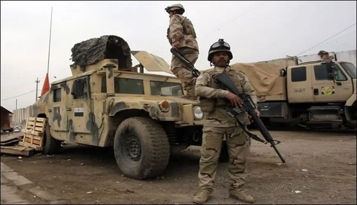 تروریست‌های داعش به مقر ارتش عراق در الانبار یورش بردند