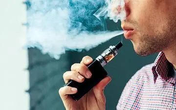 خبر دارید این سیگار چه بلایی سر دندان‌هایتان می‌آورد؟

