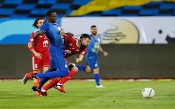  استقلال از حواشی و مصدومیت‌ها ضربه خورده و از لحاظ روحی خسته است/ پیش‌بینی می‌کردم که این مسابقه با تساوی به پایان برسد