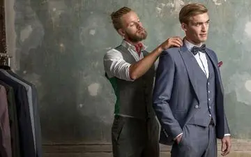 8 پیشنهاد جذاب برای خرید لباس عید مردانه در نوروز ۱۴۰۲