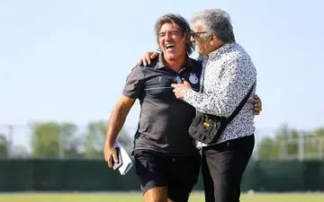 آیا فدراسیون تسلیم فشار استقلال می‌شود؟ جنجال بر سر نیمکت آبی‌ها