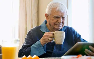 چند نوشیدنی مفید برای افراد مسن

