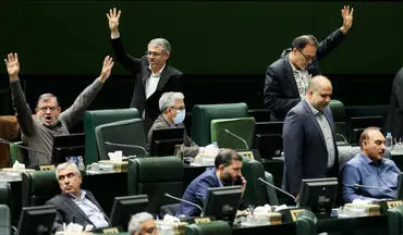 امضای 71 نماینده مجلس برای ساخت بمب اتمی