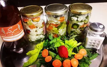 شورترشی عالیه ! طرز تهیه ترشی شور مخلوط