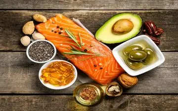 کشف باورنکردنی: راز ابتلای زنان به آلزایمر در کمبود این ماده غذایی است!