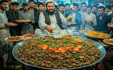 پخت واوایشکا با جگر گوسفند در خیابان‌های پیشاور