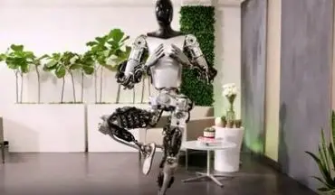 ربات انسان‌نمای تسلا حالا می‌تواند به‌صورت خودکار اشیا را مرتب کند
