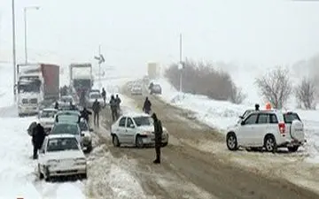  یک کشته و 16 زخمی در سه حادثه جاده ای دوم فروردین/ مسمومیت 5 نفر با گاز 