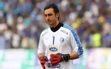 خرید بزرگ تراکتور از استقلال؛ کاپیتان آبی‌ها در راه تبریز