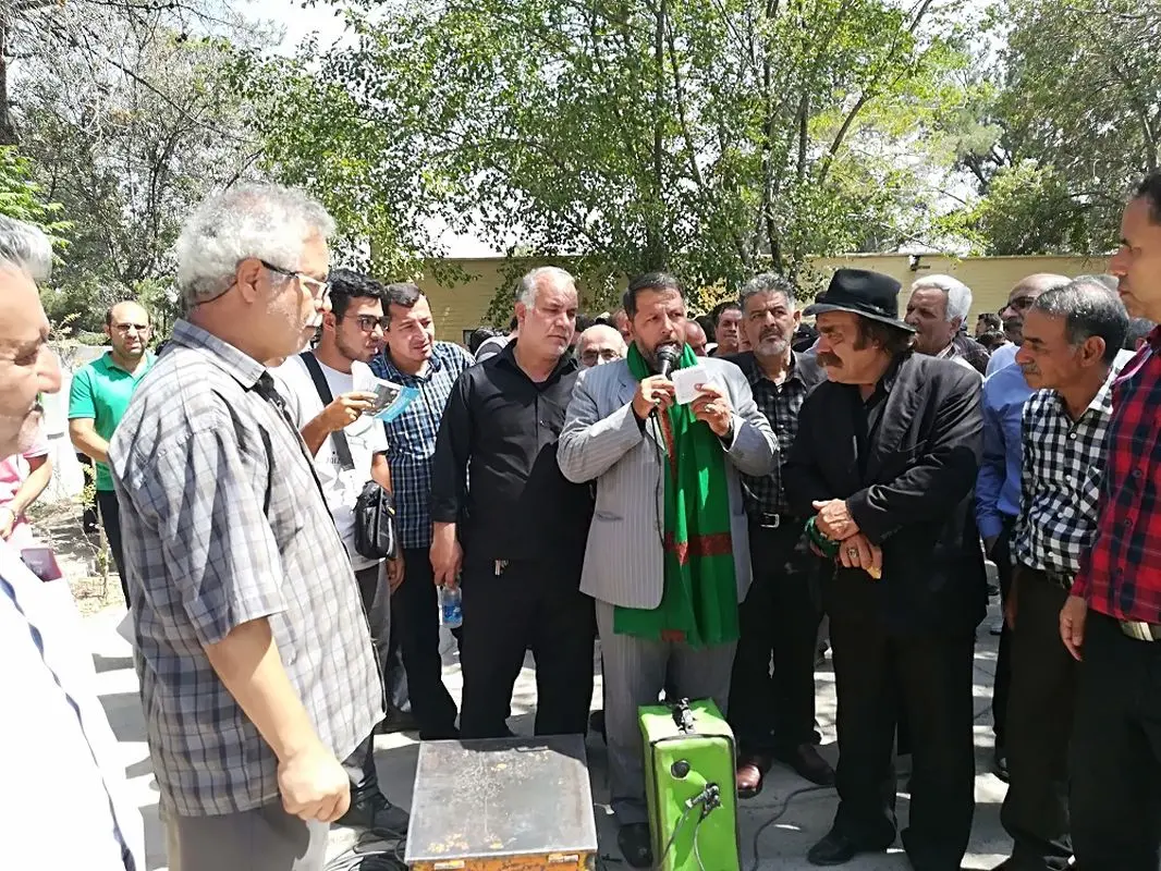 گزارش تصویری از مراسم تشیع استاد عزت الله انتظامی
