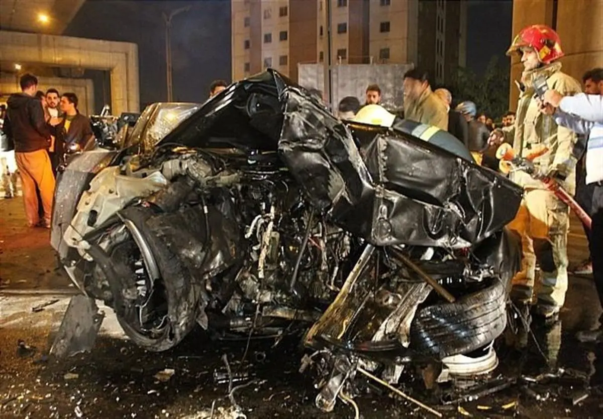 متلاشی شدن BMW در بزرگراه شهید بابایی+عکس
