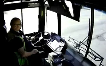 تصادف دو اتوبوس درون شهری به دلیل بریدن ترمز + فیلم 