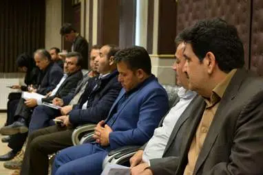 حضور وزیر ورزش و جوانان در ستاد بازسازی مناطق زلزله زده کرمانشاه 