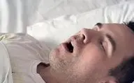 اگر شما هم این حرکت را موقع خوابیدن انجام می دهید نگران باشید