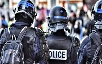 تیراندازی در مسجدی در پاریس حداقل یک مجروح برجا گذاشت