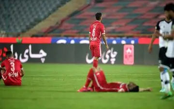حال پرسپولیس خوب نیست/ اگر مشکلات حل نشود باید قید قهرمانی را بزنند