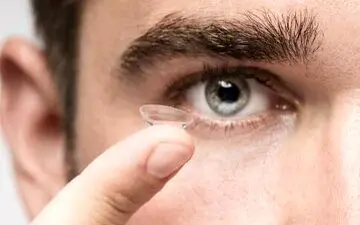 خوابیدن با لنز چشمی خطر دارد؟

