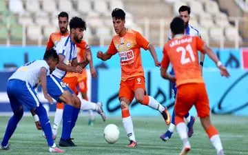 کمیته انضباطی اعلام کرد: دیدار سایپا و پیکان 3 بر صفر به سود شاگردان کمالوند شد